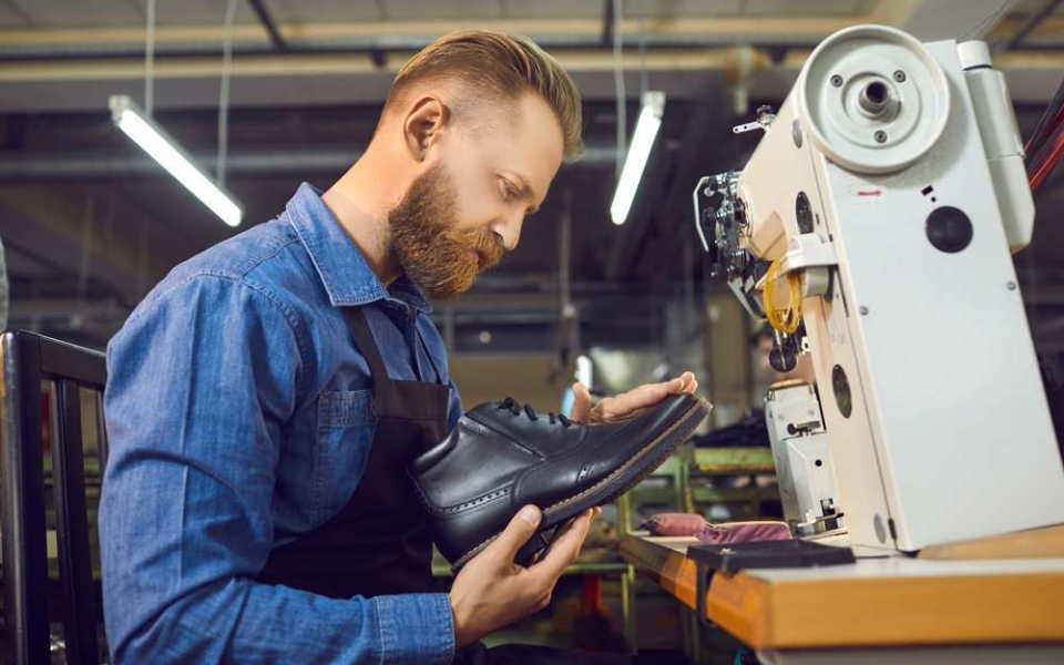 Mantenimiento de maquinaria en la industria del calzado